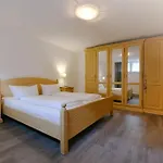 Under De Diek 7 * Borkum