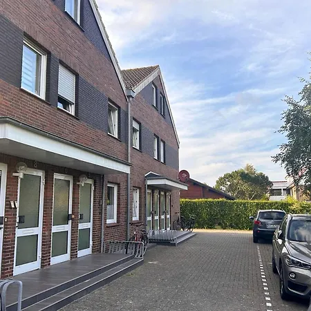Under De Diek 7 *